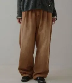 【ユニセックス】タックワイドデニムパンツ