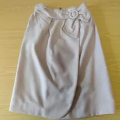 ストロベリーフィールズ　スカート　ベージュ　膝丈