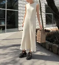 H BEAUTY&YOUTH リブ ノースリーブ　ワンピース　ホワイト