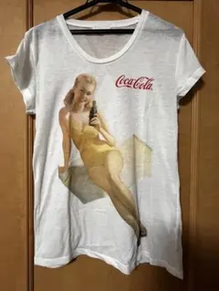 Coca-Cola 女性イラスト Tシャツ 半袖のサムネイル