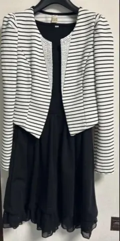 ストライプジャケットとフレアドレスセット