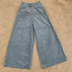 RAY CASSINの水色コーデュロイパンツ