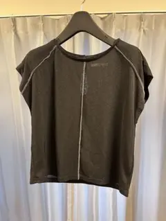 Thevon. 半袖Tシャツ ブラックのサムネイル