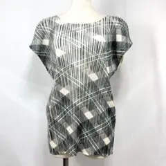 ISSEY MIYAKE PLEATS PLEASE ノースリーブ チュニック - メルカリ