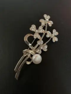 291 ★ヴィンテージ　花束モチーフのブローチ★