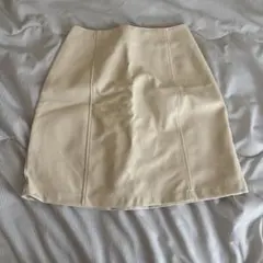 INGNI フェイクレザー タイトスカート アイボリー Fサイズ