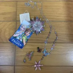 アナと雪の女王 ネックレス イヤーカフ　ヘアクリップ　4点セット