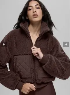 2026年最新】Alo yoga ジャケットの人気アイテム - メルカリ