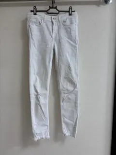 ZARA  ストレッチ　白スキニー　ダメージ加工