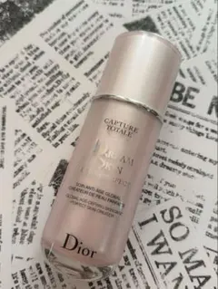 Dior ディオール カプチュール トータル ドリームスキン アドバンスト 乳液