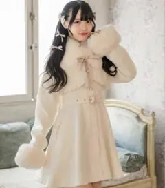 2026年最新】rojita コート 白の人気アイテム - メルカリ