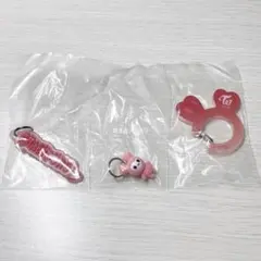 TWICELOVELYS CHAENGVELYアクリルカラビナ
