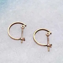 【美品☆】K18 YG 片耳 ゴールド フープピアス 刻印あり K18 YG ゴールド フープピアス 0.58g 片耳用 ユニセックス - メルカリ