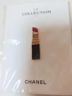 シャネル　ノベルティピンバッジ