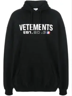 VETEMENTS 23aw 希少 フロントロゴ パーカー - メルカリ