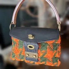 miumiu ほぼ新品 希少イタリア製ハンドバッグ