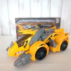 恐竜ロボットカー⭐️ジュラシック　ディノザウルス　黄色　男の子　おもちゃ