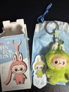 POPMART PIN FOR LOVE ぬいぐるみ ラブブ イニシャル V