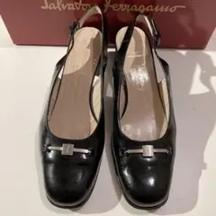 Salvatore Ferragamoフェラガモ　バックストラップ パンプス