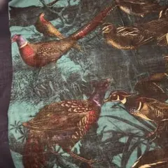 フランス製の個性的なウール100% 大判ショール