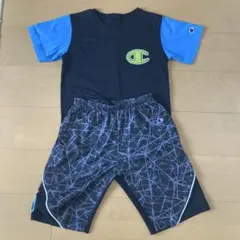Champion Tシャツとショートパンツセット　150