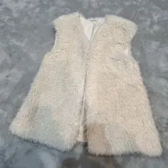 ボアジャケット　ボアベスト　GU