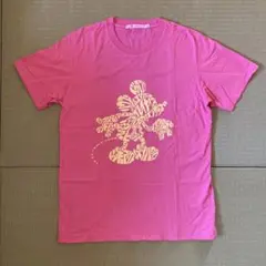 ピンクtシャツ