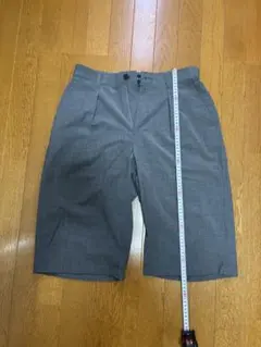 BEAMS！グレーハーフパンツ・サイズS Mぐらい ウール49% ビームスのサムネイル