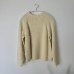 ユナイテッドアローズ　クリーム色リブ編み長袖ニット