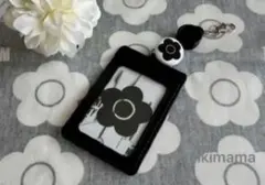 ❤️✳︎伸縮リール付き・パスケース・デイジーチャーム・定期入れなど・ブラック・未使用