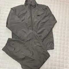 グレー ナイロンジャケット