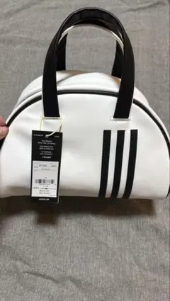 adidasミニバッグのサムネイル