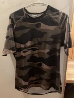 美品 パタゴニア Tシャツ シルクウェイト キャプリーン L 迷彩 カモフラ