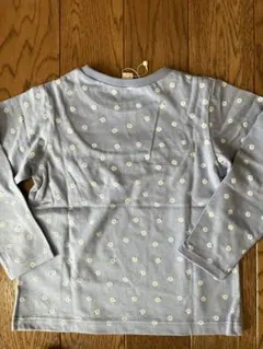 新品タグ付き　アプレクレール水色 フリル付き 長袖Tシャツ110