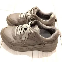 UGG アグ　レザー スニーカー23.5cm