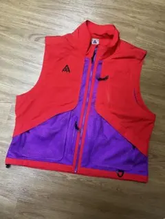 NIKE ACG ベスト レッド パープル Lサイズのサムネイル