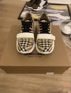 BURBERRY チェック柄 スニーカーのサムネイル