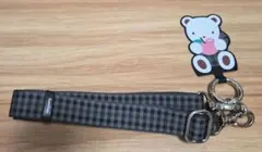 ファミリア　スマホショルダー　グレー