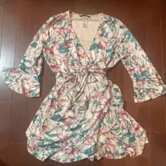 ★彡DURAS 花柄 カシュクール ミニワンピースのサムネイル