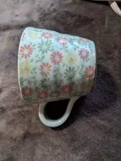花柄 陶器製 マグカップ