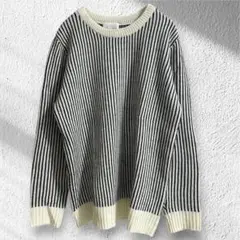 アクアリーフ　ニット　セーター　長袖　ストライプ柄　モノトーン クルーネック