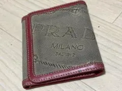 PRADA プラダ　三つ折り財布　ロゴジャガード