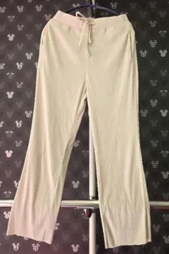 GU ベージュオフホワイト ストレッチパンツユニクロザラＨ＆Ｍしまむら
