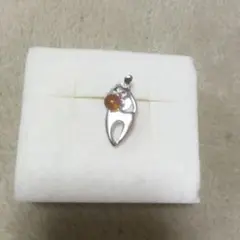 琥珀ネコ