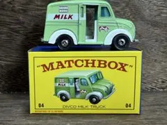 Matchbox Divco Milk Truck ミニカーのサムネイル