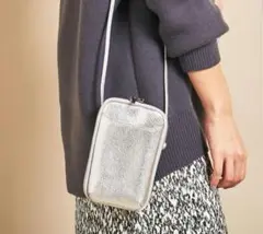 財布機能ショルダーバッグ