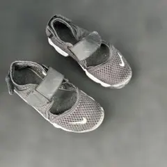 Nike ブラック メッシュシューズ ベルクロ
