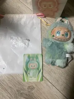 ラブブ　LABUBU 正規品