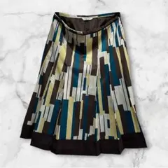 【美品】アーモワールカプリス 幾何学柄 フレアスカート 38（M）日本製のサムネイル