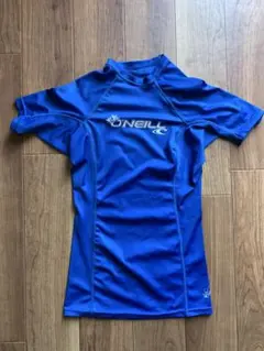 オニール　ラッシュガード　美品
